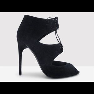 Tom Ford Suede Peep Toe Cut Out Bootie